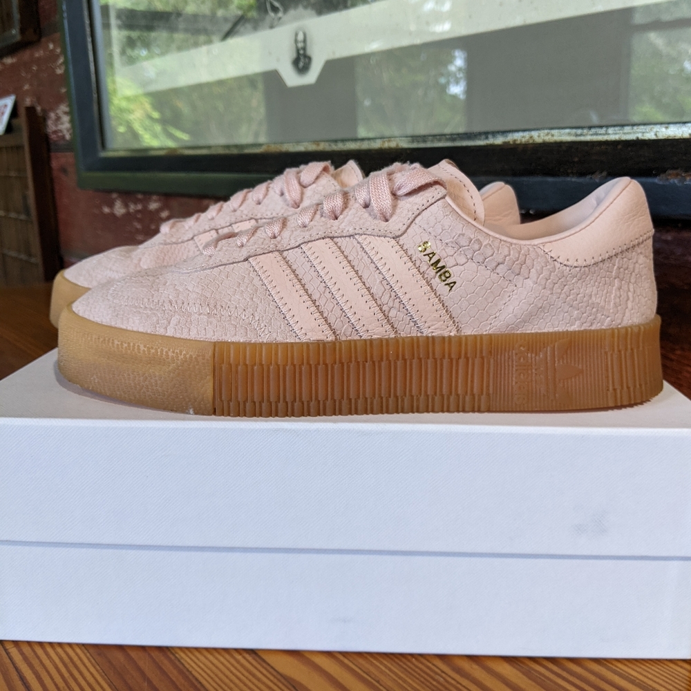Adidas Samba Pink Gum Sole, Sz7.5 fits W8